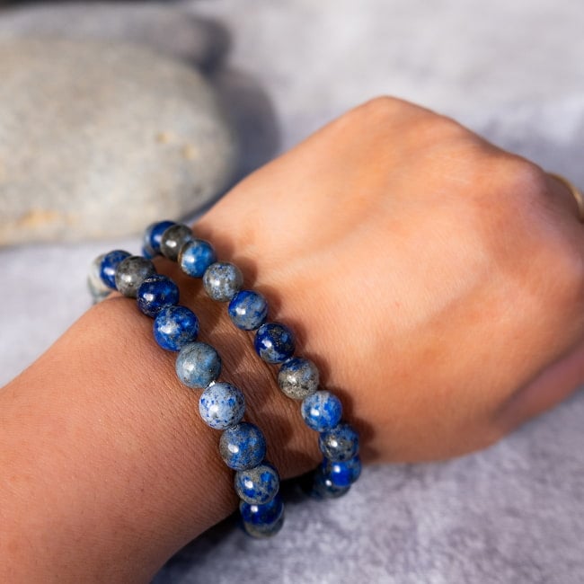 インドの彩り ストーンブレス - ラピスラズリ 6 - 2本重ねつけしてみました