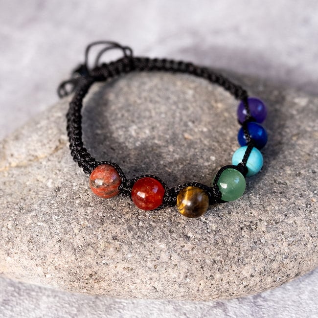 インドの彩り チャクラカラーストーンブレス 2 - 石の一つ一つに個体差がありそれぞれの表情がとても美しいです