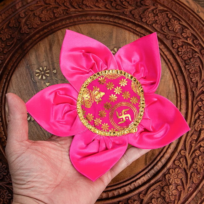 蓮の花のアーサン 神様の敷物 20cm 4 - これくらいのサイズ感です。