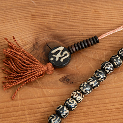 ネパールの数珠 - オーン(大) - サブ4