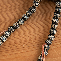 ネパールの数珠 - オーン(大) - サブ5