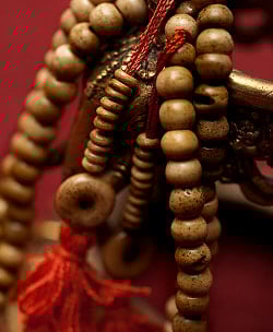 ネパールの数珠 - 飾りつき - サブ2