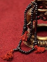 ネパールの数珠 - 飾りつき(黒)の商品写真