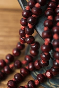 インドの数珠 - 紫光白檀赤紐 - サブ2