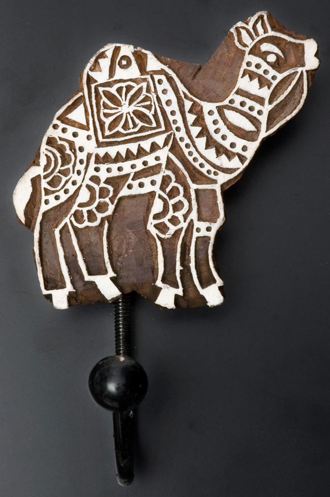 アンティーク]壁掛け用インテリア ラクダの図柄 箱付き