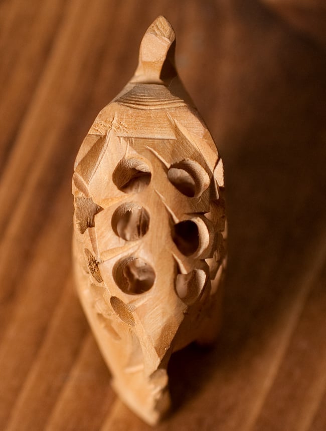 一木造り】インド職人の手作り透かし彫り木像 ジャリ - エレファント