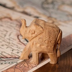 インド職人の手作り木像 - エレファント の通販 - TIRAKITA.COM
