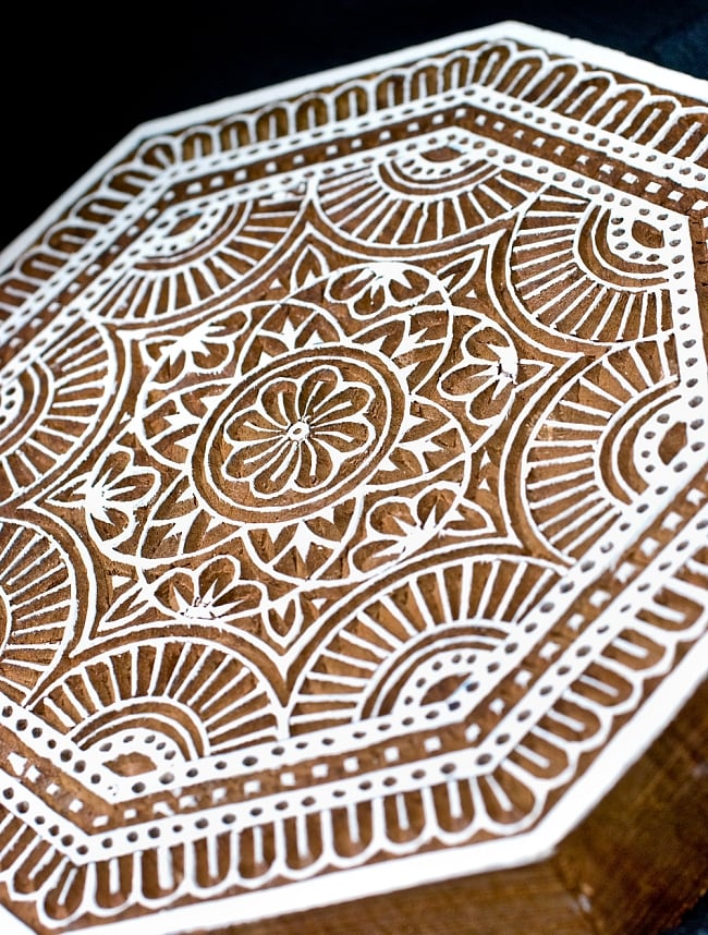 ランゴリ模様のウッドブロックスタンプ（鞠）-直径約15cm程度 2 - とてもよく彫り込まれています