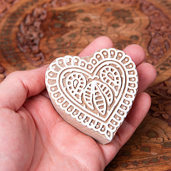 植物のハート型ウッドブロック　-約6.5cmx6.5cm - サブ4