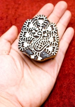 ウッドブロックスタンプ【孔雀】約7.5cmx6.5cm - サブ4