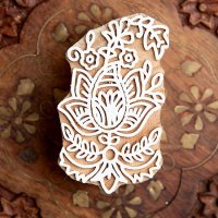 花のウッドブロック-約7.5cmx4,5cm