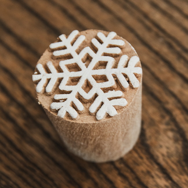 雪の結晶のウッドブロックスタンプ - 直径約2.5cm 3 - とても重厚に作られています