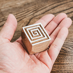 四角うずまき模様のウッドブロックスタンプ 一辺約3.5cm - サブ4