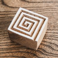 四角うずまき模様のウッドブロックスタンプ 一辺約3.5cm