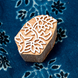 小さい花のウッドブロックスタンプ　-約4cmx2.5cm - サブ2