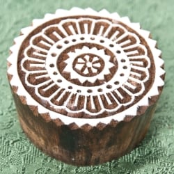 インド伝統の手彫りウッドブロックスタンプ5.5×5.5cm - サブ2