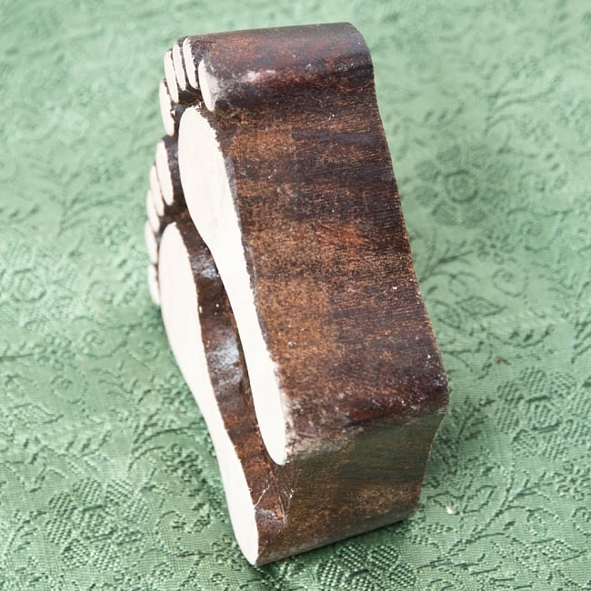 インド伝統の手彫りウッドブロックスタンプ6.5×6.5cm 3 - 厚みがあります
