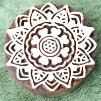 インド伝統の手彫りウッドブロックスタンプ5.5×5.5cm