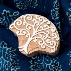 インド伝統の手彫りウッドブロックスタンプ7×5.5cm
