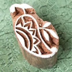 インド伝統の手彫りウッドブロックスタンプ2.5×3cm