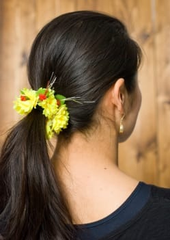 南インドの髪飾り - 黄色の花 - サブ3