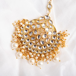 パール感が上品なシルバンディ　ティッカ 　豪華な月と花 - サブ3