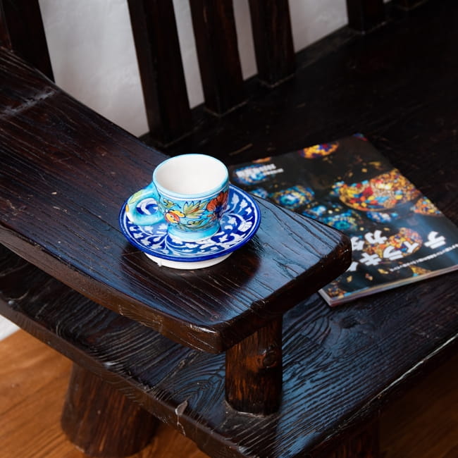 手作りのバリスタイル 木製3人掛けアンティークベンチ 12 - 別途、テーブルを用意しなくても、こちらのベンチだけあればお客さんに寛いでもらえます。
