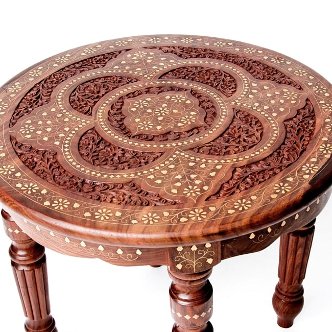 シーシャムウッドのサイドテーブル　【直径：52.5cm】【ラウンドタイプ】 2 - 紋様が美しいですね。