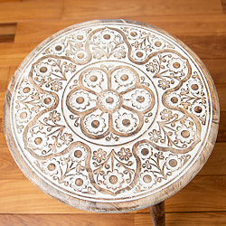 【直径45.5cm】フラワーマンダラの彫刻が美しいサイドテーブル ホワイト  - サブ2