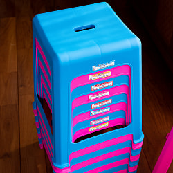 本場タイの屋台椅子　重ね収納OK!　テラスなど屋外で使えるスタッキングチェア - サブ2