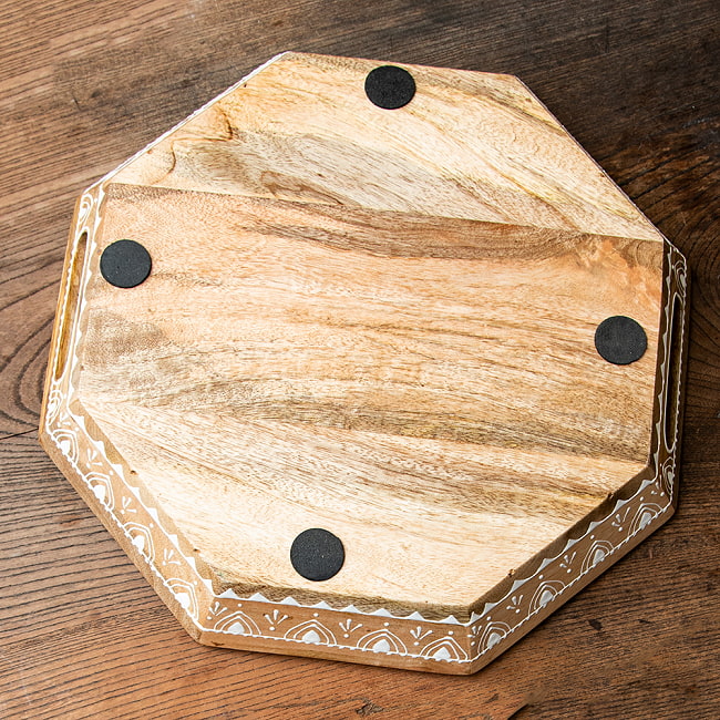 伝統の細密画 ウッドトレイ マンゴーウッド製 八角形 小 幅:32.5cm 8 - 底面の様子です。クッションゴムがついています。