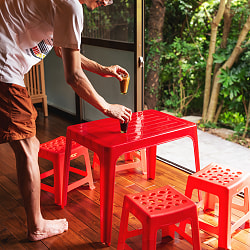 〔大型宅配便〕Viet Nhat社製　本場ベトナム　屋台テーブル　重ね収納OK!　テラスなど屋外で使える　スタッキングテーブル　アウトドア テーブル　机〔高さ：約51cm　横幅：約72cm〕 - サブ5