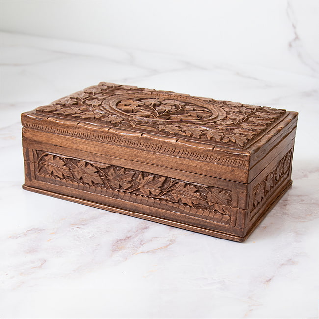 【1点もの】カシミールの細密彫刻 ジュエルボックス からくり仕掛け 30x20cm程度 7 - 側面も丁寧に細工されています。