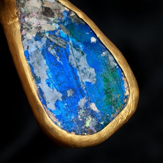 [一点もの]ローマングラスのペンダント 3 - ガラスの部分を拡大してみました