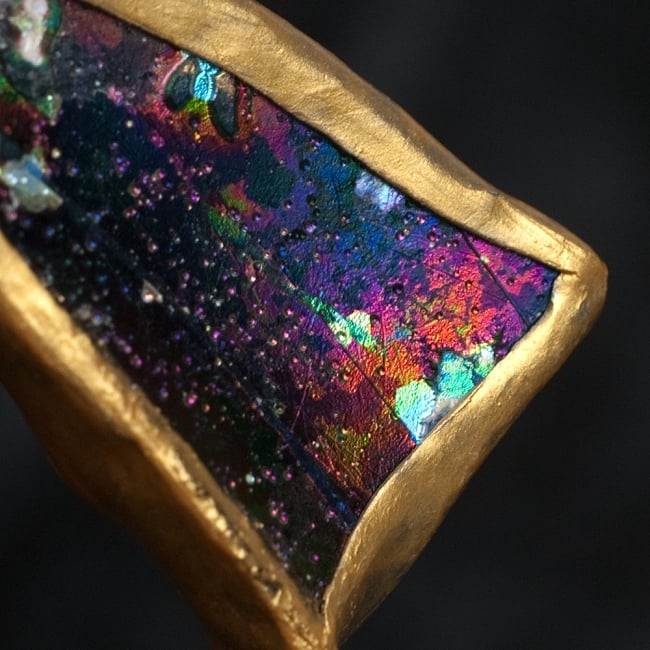 [一点もの]ローマングラスのペンダント 4 - ガラスの部分を拡大してみました