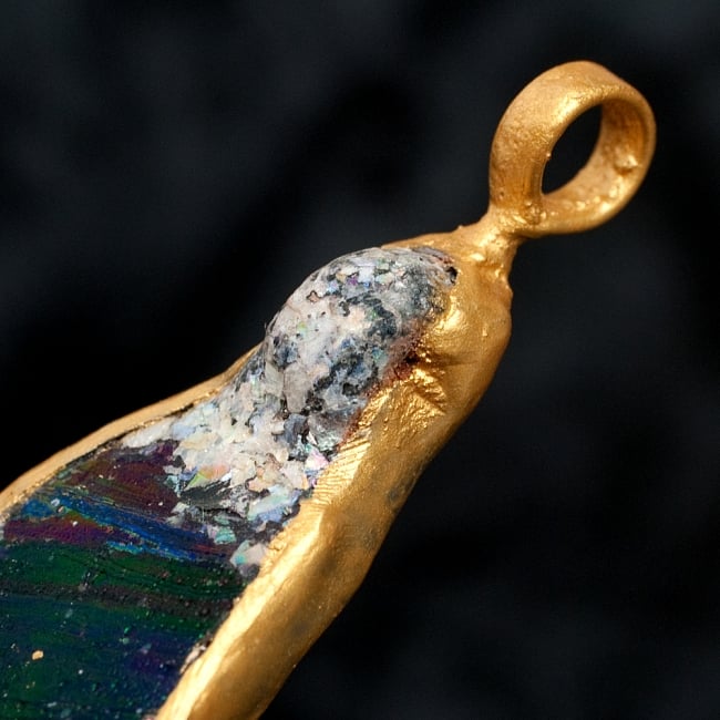 [一点もの]ローマングラスのペンダント 5 - ペンダントの輪っかの部分の拡大です