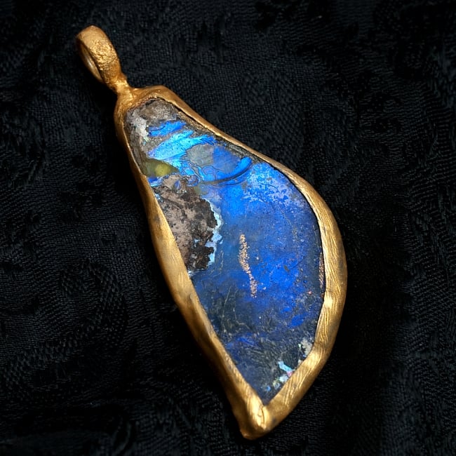 [一点もの]ローマングラスのペンダントの写真ローマンガラス,ローマングラス,ペンダントトップ,ネックレス