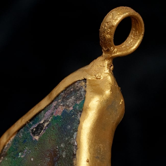 [一点もの]ローマングラスのペンダント 5 - ペンダントの輪っかの部分の拡大です