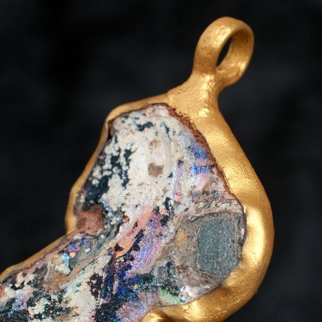 [一点もの]ローマングラスのペンダント 5 - ペンダントの輪っかの部分の拡大です