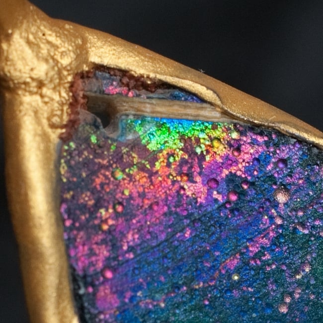 [一点もの]ローマングラスのペンダント 3 - ガラスの部分を拡大してみました