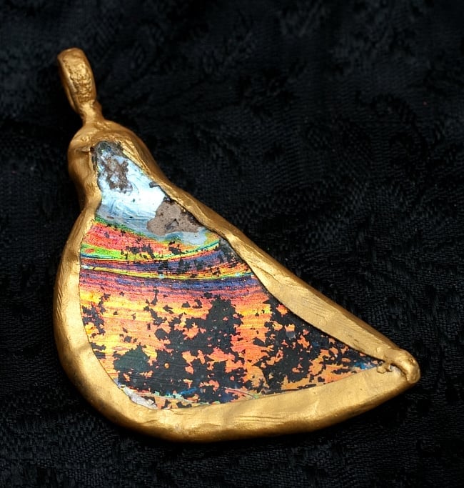 [一点もの]ローマングラスのペンダント 2 - ローマングラスペンダントの裏面です