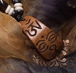 水牛の骨のネックレス - ブッダアイとオーンの商品写真
