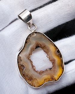 [シルバー925]インドの手作り原石ペンダントトップ[ドルジークォーツ] - サブ4