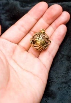 菩提樹柄のゴールドガムランボール　-直径約3cm - サブ5