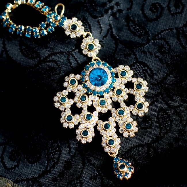 カラフルビジューのティッカ インドのヘアアクセサリー 9 - 【選択:C】の写真です