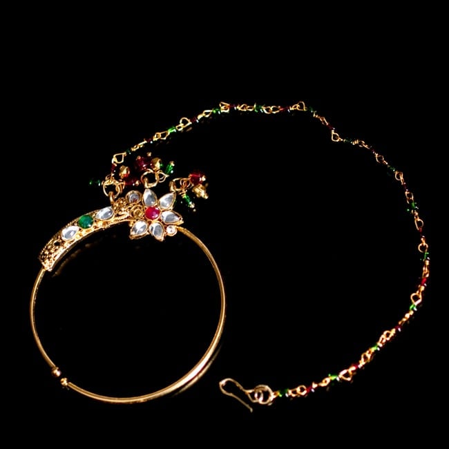 〔ナティー〕ノーズリング インドのノンホール鼻ピアス 2 - 光を受けるとキラキラと輝きます