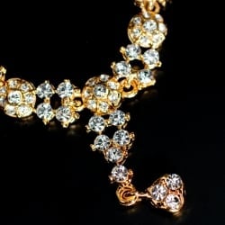 シンプルラインストーンのネックレス＆ピアスセット　パーティーや結婚式などへ　アクセサリーセット - サブ4