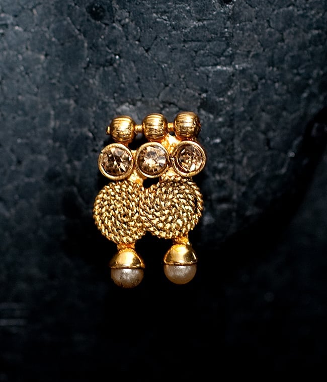 インド伝統アクセサリー クンダンネックレス&ピアスセット 5 - ピアスの写真です。こちらも存在感があり綺麗です。