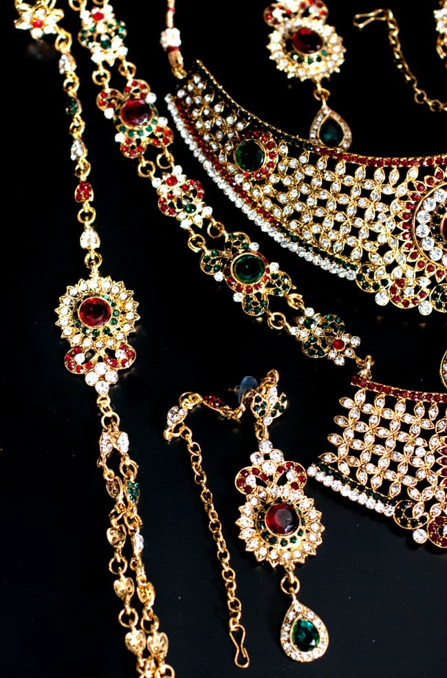 パーティー&婚礼用ジュエリー 豪華8点セット 2 - 拡大写真です