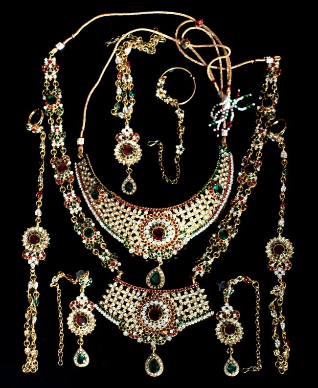 パーティー&婚礼用ジュエリー 豪華8点セットの写真